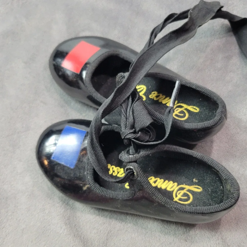 Dance Class T100 Girls Black Patent Ribbon Tie Tap Shoes‎ Size 6 Toddler